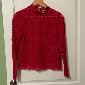 HM red lace top